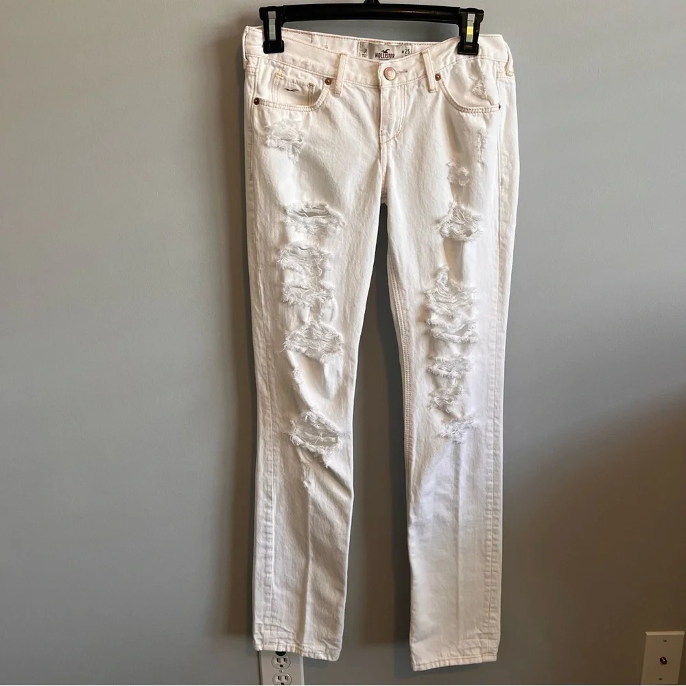 Hollister Junior's Size 1R 25 x 33 White Distressed Skinny Jeans